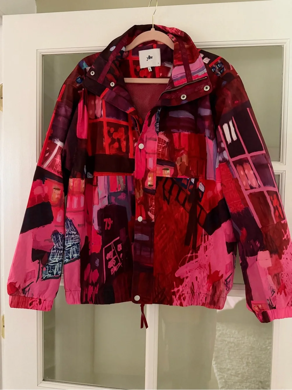 YLLW Women's Abstract Print Pink & Red Lightweight Jacket